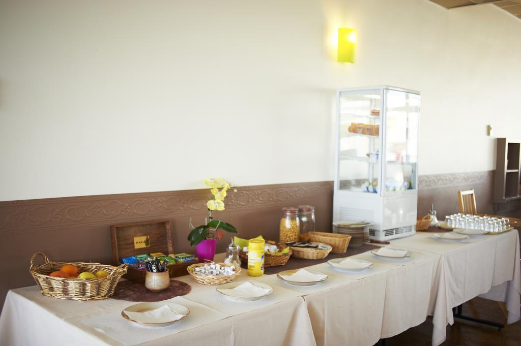 Hotel Les Ondines Châteauneuf-sur-Sarthe Zewnętrze zdjęcie