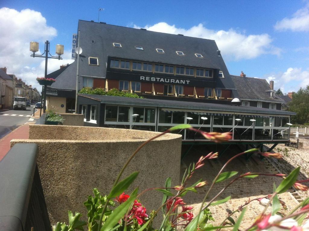Hotel Les Ondines Châteauneuf-sur-Sarthe Zewnętrze zdjęcie